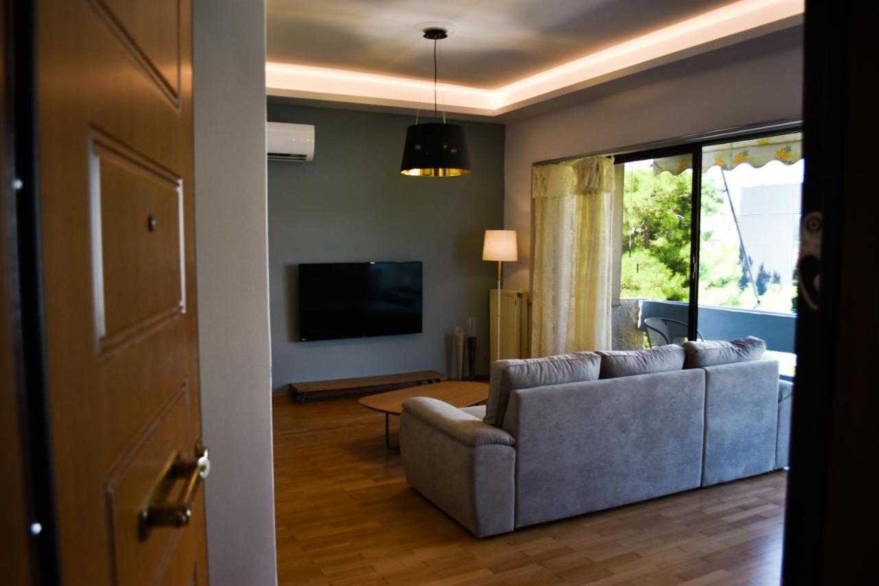 Βright Walled Designed Apt In Glyfada Center أثينا المظهر الخارجي الصورة